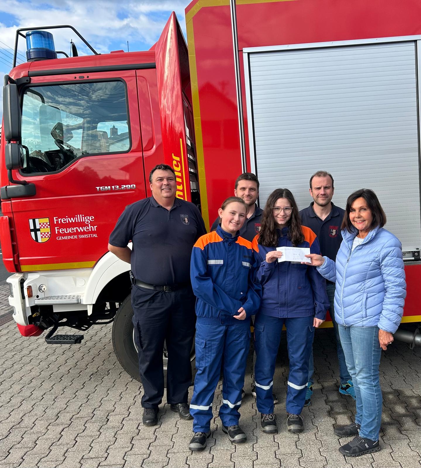 Spende für die Jugendfeuerwehr Miel